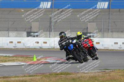 media/Nov-26-2022-Fastrack Riders (Sat) [[b001e85eef]]/Level 1/Session 3 Outside Turn 9/